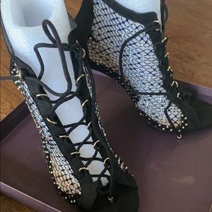 A pair of 7.5 ITALIAN MADE CARVELA HEELS